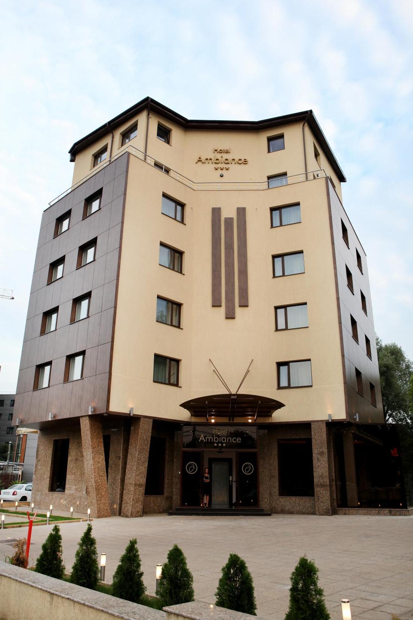 Ambiance Hotel Bukarest Exteriör bild